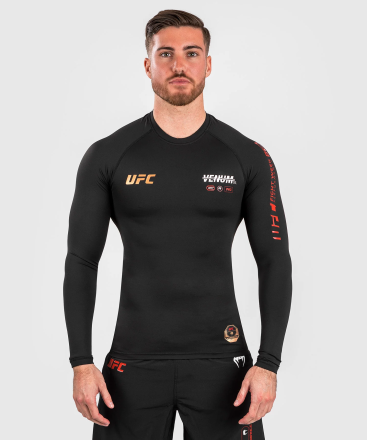 Рашгард Venum UFC Fight Week Adrenaline Black/Red
