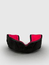 Капа боксерская Venum Challenger Black/Raspberry