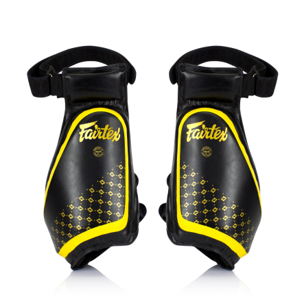 Защита бедра лоу-кик FAIRTEX Thigh Pads TP4